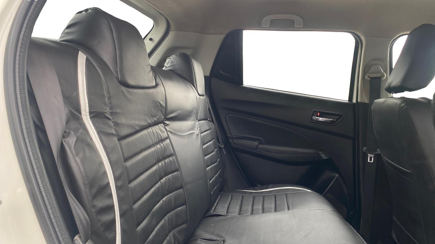 2024 Maruti Swift ZXI, Petrol, Manual, 59,255 km, Right Side Rear Door Cabin