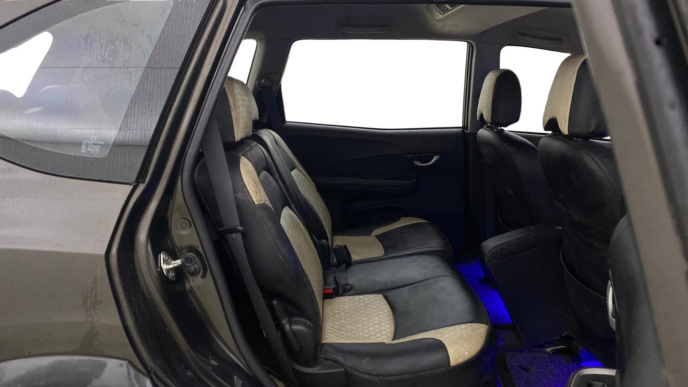 2017 Honda BR-V 1.5L I-VTEC V CVT, Petrol, Automatic, 1,03,352 km, Right Side Rear Door Cabin