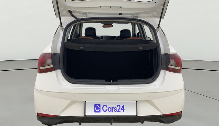 2022 Hyundai NEW I20 SPORTZ 1.2 MT, Petrol, Manual, 75,602 km, Boot Open Zoomed View