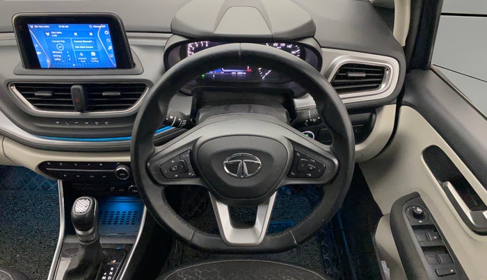 2023 Tata ALTROZ XZA + SUNROOF, Petrol, Automatic, 33,944 km, Steering Wheel Close Up