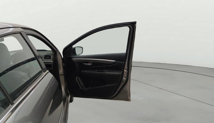 2016 Maruti Ciaz ZXI+ RS, Petrol, Manual, 53,859 km, RHS Front Door