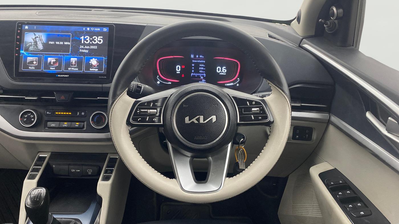 2023 KIA CARENS PREMIUM 1.5 DIESEL IMT 7 STR, Diesel, Manual, 74,201 km, Steering Wheel Close Up