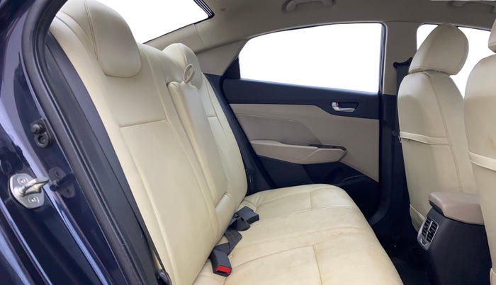 2021 Hyundai Verna S PLUS 1.5 VTVT, Petrol, Manual, 25,607 km, Right Side Rear Door Cabin