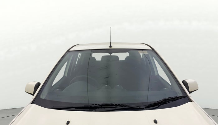 2013 Ford Figo ZXI 1.4 DIESEL, Diesel, Manual, 1,35,833 km, Front Windshield