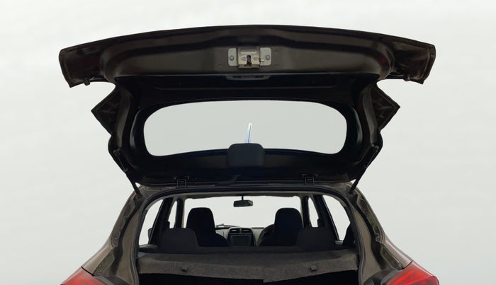 2016 Renault Kwid RXT 1.0, Petrol, Manual, 54,900 km, Boot Door Open