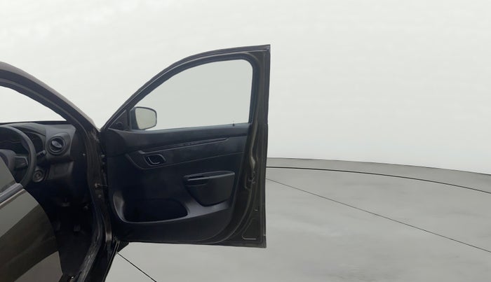 2021 Renault Kwid RXL, Petrol, Manual, 53,886 km, RHS Front Door