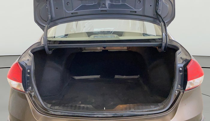 2016 Maruti Ciaz VXI+, Petrol, Manual, 70,040 km, Boot Open Zoomed View