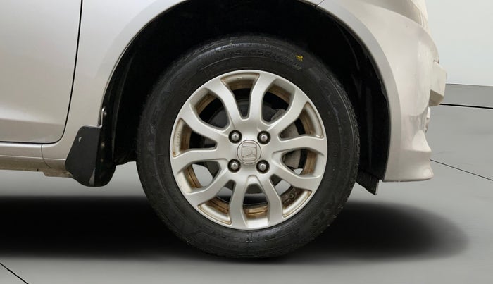 2014 Honda Amaze 1.2L I-VTEC VX AT, Petrol, Automatic, 35,127 km, Right Front Wheel