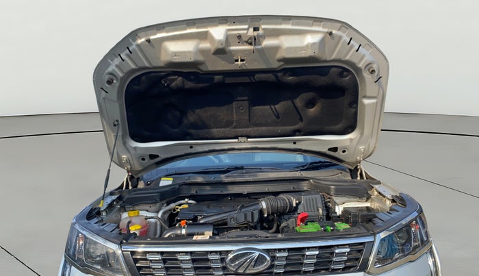 2019 Mahindra XUV300 W8 (O) 1.2 PETROL, Petrol, Manual, 66,047 km, Open Bonet