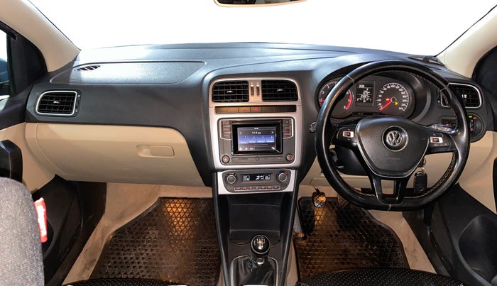 2017 Volkswagen Ameo HIGHLINE1.2L, Petrol, Manual, 24,218 km, Dashboard