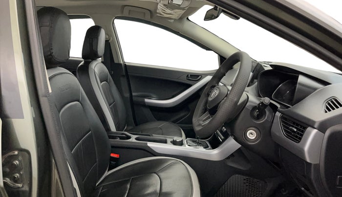 2021 Tata NEXON XMA SUNROOF PETROL, Petrol, Automatic, 65,926 km, Right Side Front Door Cabin