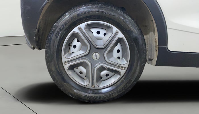 2023 Mahindra XUV300 W4 1.2 PETROL, Petrol, Manual, 8,022 km, Right Rear Wheel