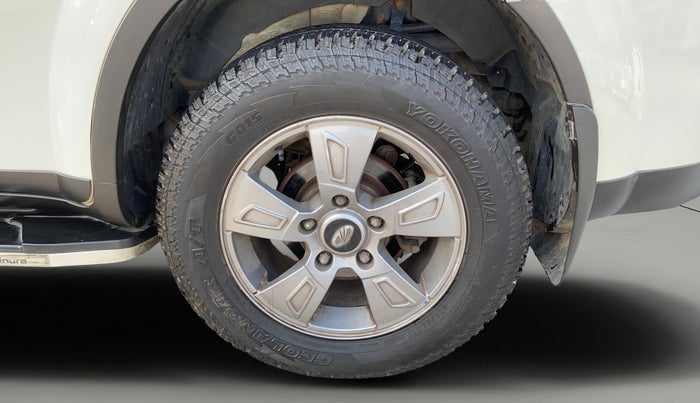 2015 Mahindra XUV500 W8, Diesel, Manual, 77,616 km, Left Rear Wheel