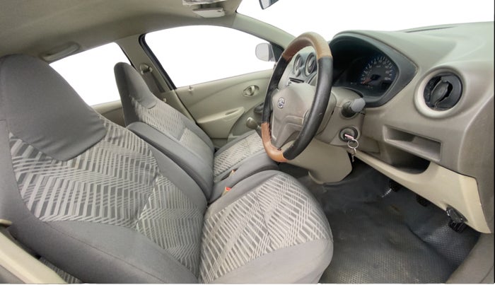 2014 Datsun Go T, Petrol, Manual, 24,640 km, Right Side Front Door Cabin