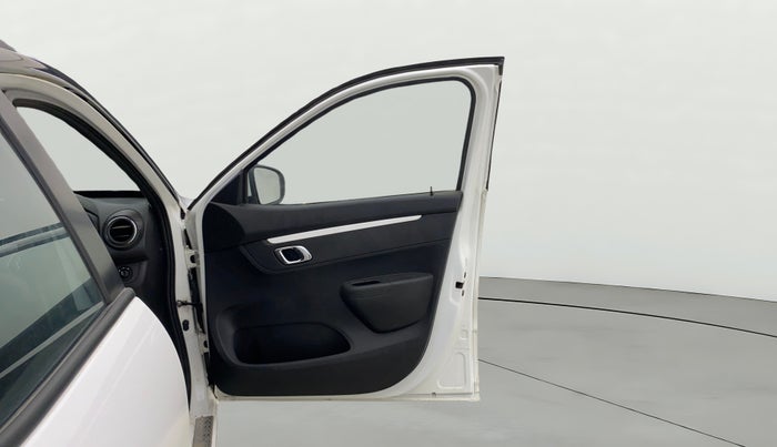 2023 Renault Kwid CLIMBER AMT 1.0, Petrol, Automatic, 18,332 km, RHS Front Door