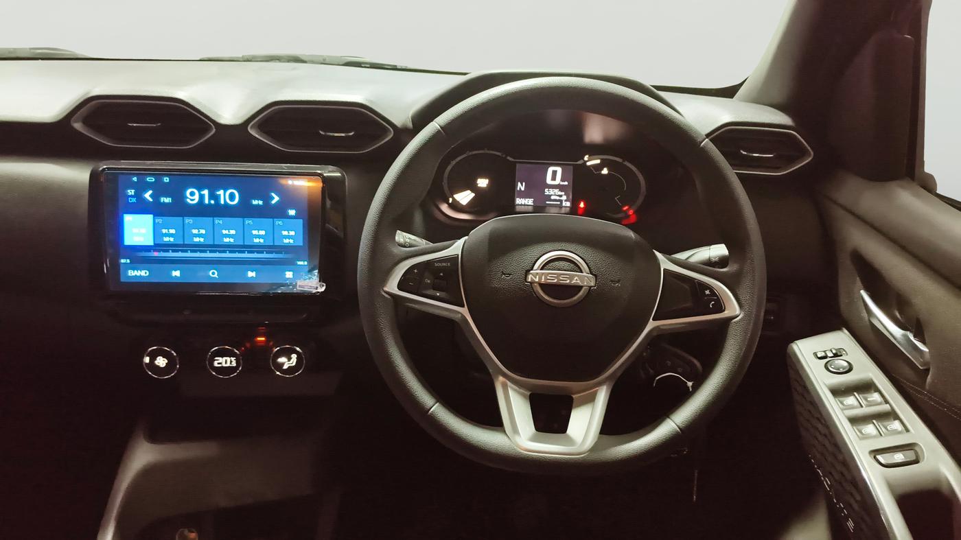 2025 Nissan MAGNITE Acenta B4D 1.0 Petrol AMT, Petrol, Automatic, 5,315 km, Steering Wheel Close Up