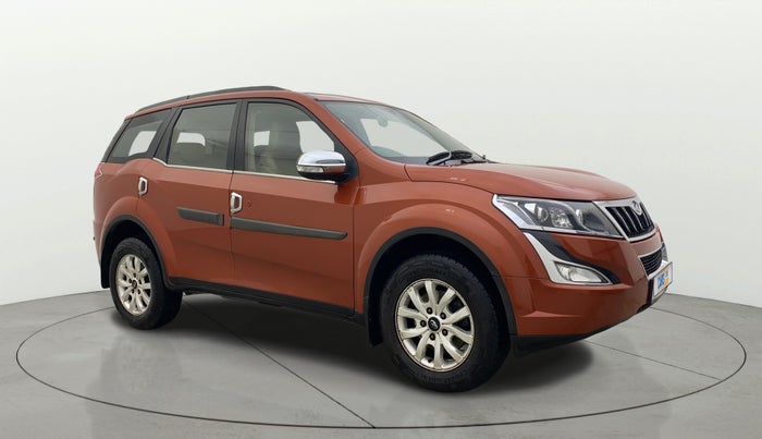 2016 Mahindra XUV500 W10 AWD AT, Diesel, Automatic, 73,395 km, Right Front Diagonal