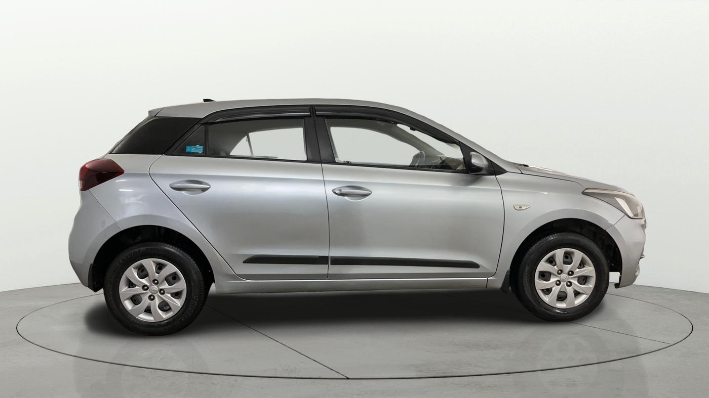 2020 Hyundai Elite i20 MAGNA PLUS 1.2, Petrol, Manual, 24,894 km, Right Side View