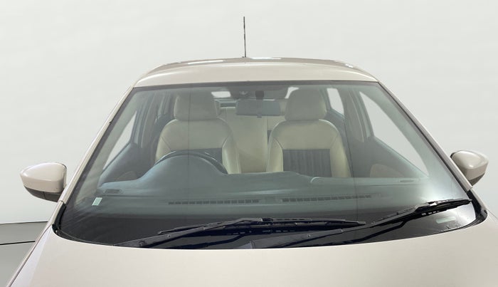 2014 Volkswagen Polo HIGHLINE1.2L, Petrol, Manual, 70,943 km, Front Windshield