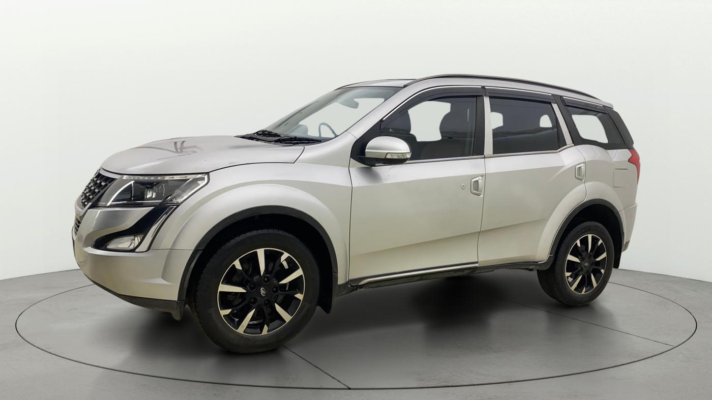 2019 Mahindra XUV500 W11, Diesel, Manual, 1,08,000 km, Left Front Diagonal