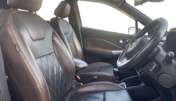 2019 Nissan Kicks XV PREMIUM O DUAL TONE DIESEL, Diesel, Manual, 98,840 km, Right Side Front Door Cabin