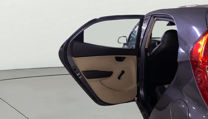 2016 Hyundai Eon ERA +, Petrol, Manual, 17,122 km, LHS Rear Door
