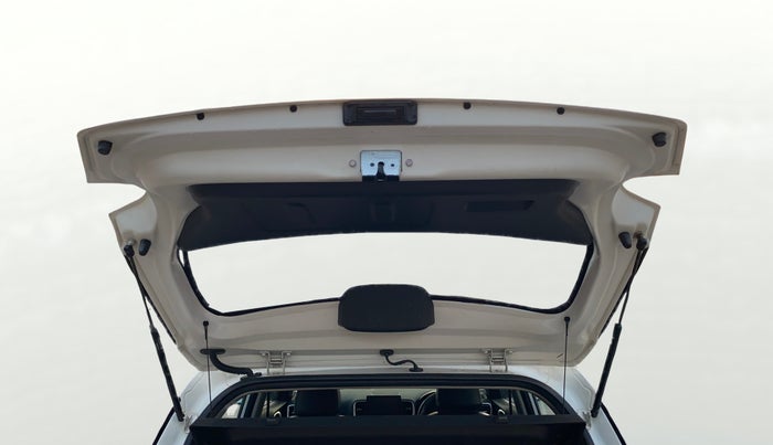 2019 Hyundai VENUE SX 1.0 (O) TURBO, Petrol, Manual, 72,549 km, Boot Door Open