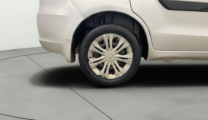 2013 Maruti Ertiga VXI, Petrol, Manual, 87,220 km, Right Rear Wheel