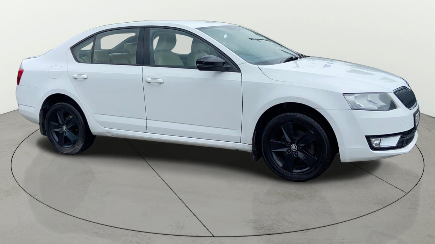 2017 Skoda Octavia 2.0 TDI CR AMBITION, Diesel, Manual, 1,21,381 km, SRP