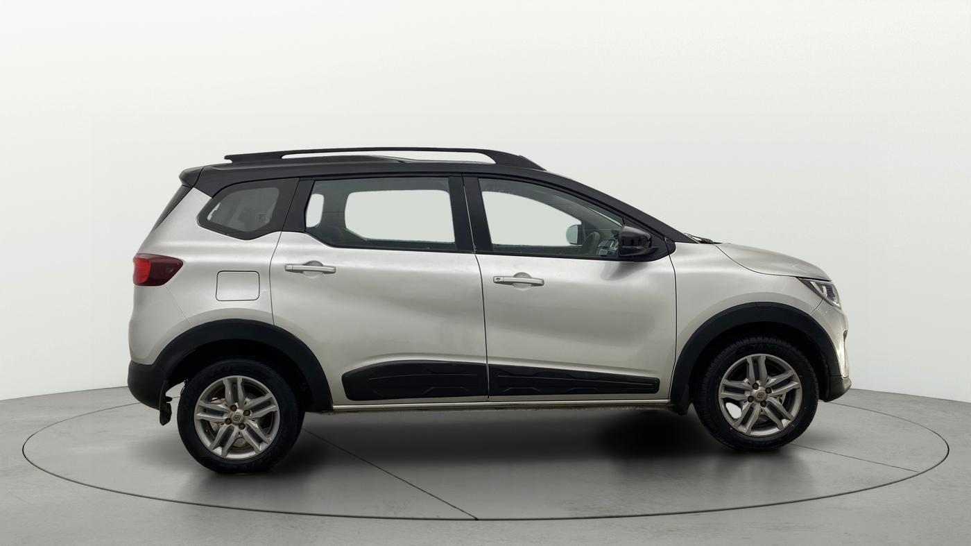 2022 Renault TRIBER RXZ, Petrol, Manual, 53,226 km, Right Side View