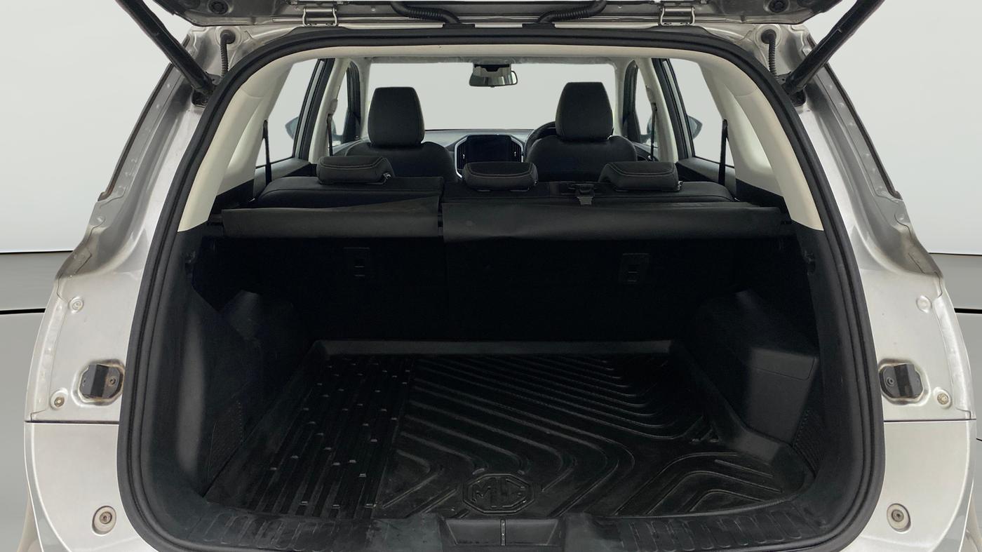 2019 MG HECTOR SHARP HYBRID 1.5 PETROL, Petrol, Manual, 20,358 km, Boot Open Zoomed View