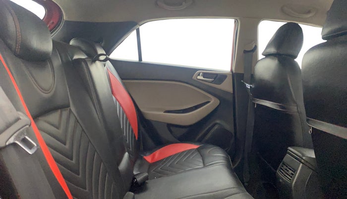 2019 Hyundai Elite i20 ASTA 1.2 (O), Petrol, Manual, 32,922 km, Right Side Rear Door Cabin