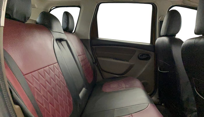 2017 Renault Duster RXL PETROL, Petrol, Manual, 76,118 km, Right Side Rear Door Cabin