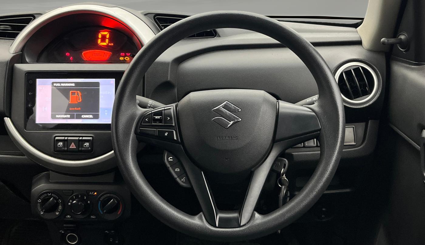 2020 Maruti S PRESSO VXI PLUS AMT, Petrol, Automatic, 17,977 km, Steering Wheel Close Up