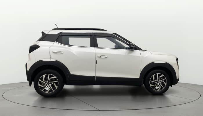 2024 Mahindra XUV 3XO AX5 1.2 L TCMPFI AT, Petrol, Automatic, 12,756 km, Right Side View
