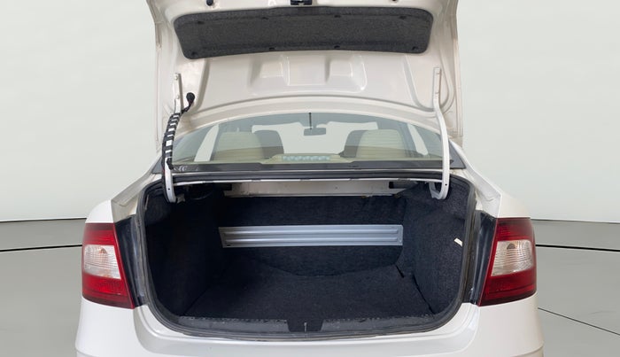 2019 Skoda Rapid 1.6 MPI ACTIVE, Petrol, Manual, 32,132 km, Boot Open Zoomed View