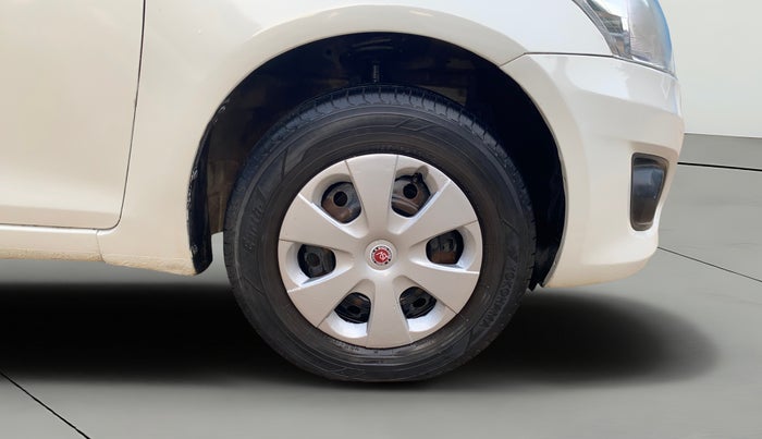 2014 Maruti Swift Dzire VDI, Diesel, Manual, 1,13,570 km, Right Front Wheel