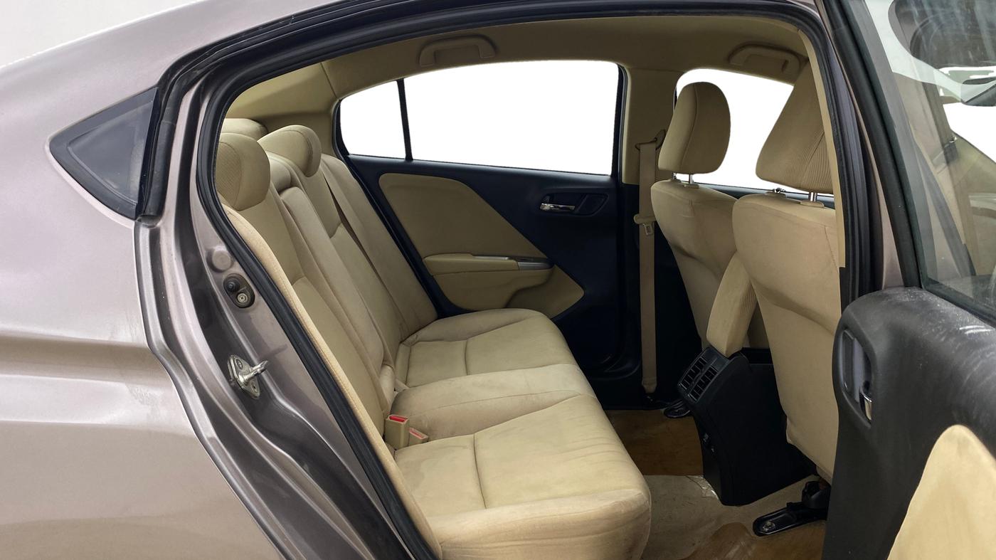 2015 Honda City 1.5L I-VTEC V MT, Petrol, Manual, 71,237 km, Right Side Rear Door Cabin