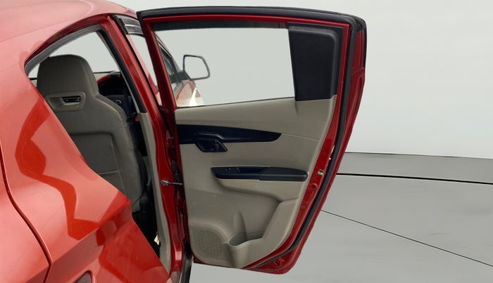 2016 Mahindra Kuv100 K4 6 STR, Petrol, Manual, 43,964 km, RHS Rear Door