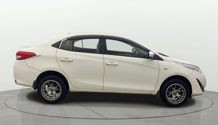 2021 Toyota YARIS J MT, Petrol, Manual, 42,024 km, Right Side View