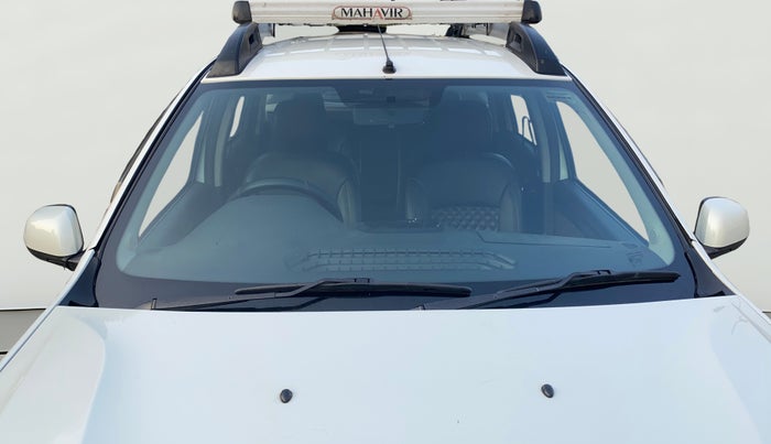 2021 Renault Duster RXZ 1.5 PETROL MT, Petrol, Manual, 67,391 km, Front Windshield