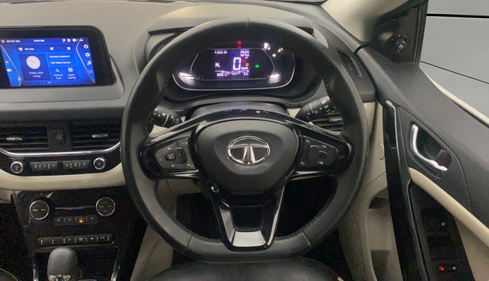 2020 Tata NEXON XZA PLUS SUNROOF DIESEL, Diesel, Automatic, 60,307 km, Steering Wheel Close Up