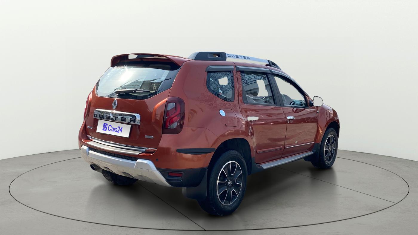 2016 Renault Duster 110 PS RXZ 4X4 MT DIESEL, Diesel, Manual, 1,11,247 km, Right Back Diagonal