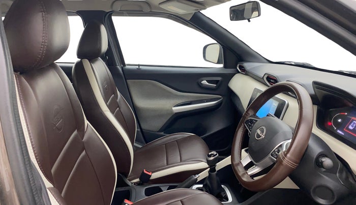 2023 Nissan MAGNITE XV MT, Petrol, Manual, 17,839 km, Right Side Front Door Cabin