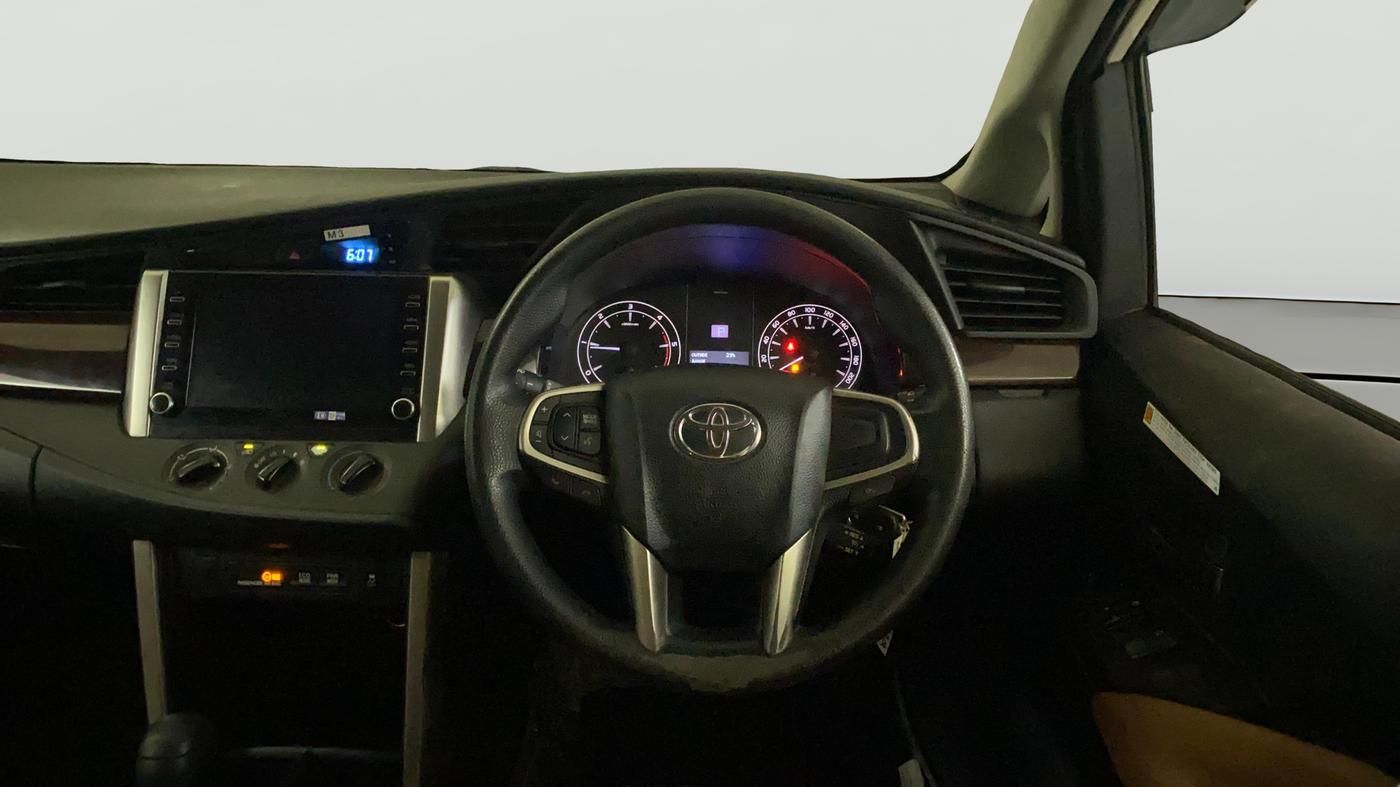 2021 Toyota Innova Crysta 2.4 GX AT 7 STR, Diesel, Automatic, 92,290 km, Steering Wheel Close Up