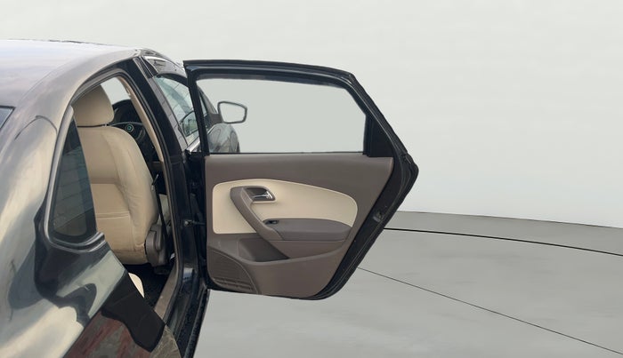 2013 Skoda Rapid ELEGANCE 1.6 MPI AT, CNG, Automatic, 82,117 km, RHS Rear Door