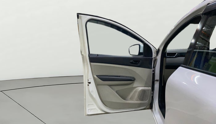 2020 Renault TRIBER RXT AMT, Petrol, Automatic, 50,642 km, LHS Front Door