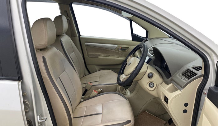 2014 Maruti Ertiga VXI CNG, CNG, Manual, 92,300 km, Right Side Front Door Cabin