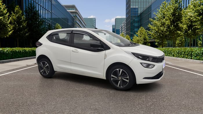 2023 Tata ALTROZ XZ PLUS DIESEL, Diesel, Manual, 36,181 km, Right Front Diagonal