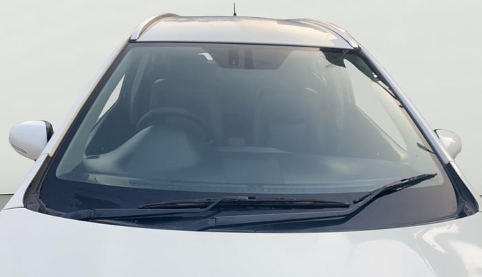 2022 Maruti S Cross ALPHA 1.5, Petrol, Manual, 47,877 km, Front Windshield